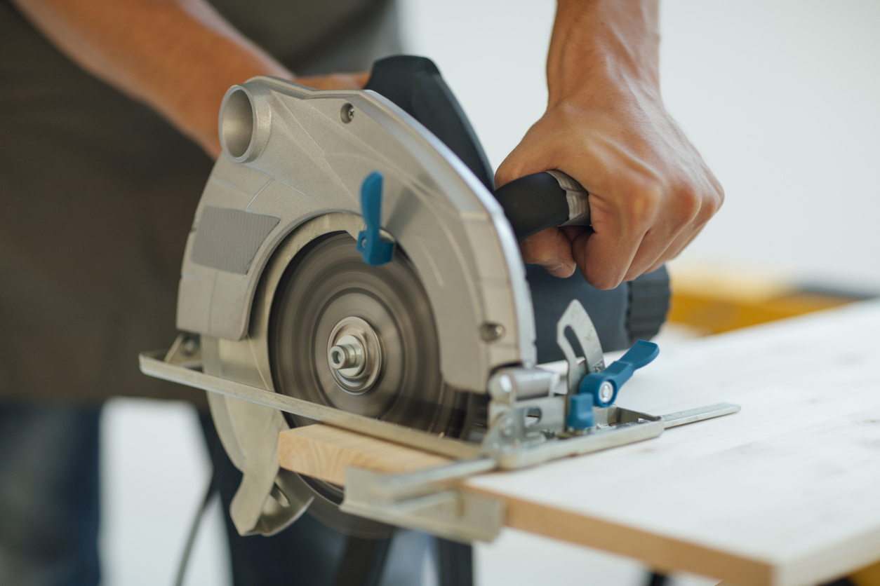 Circular Saw Safety  West Fraser - Integrated Forestry Company